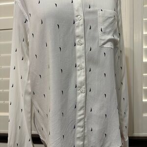 Kensie White Blouse with Navy Accents